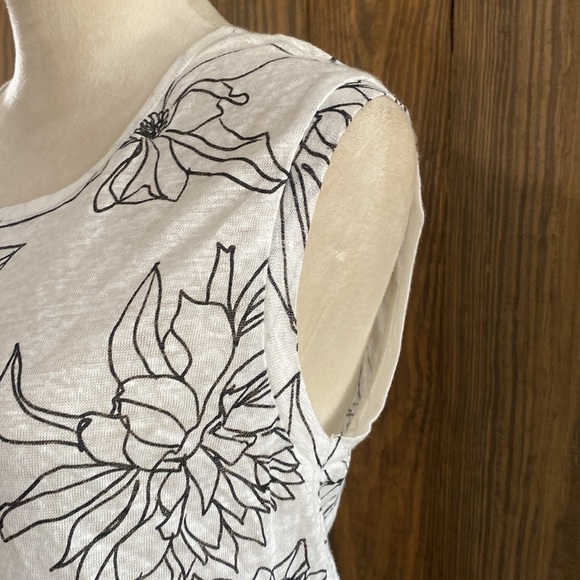 Brende Women’s Blouse Floral White & Black - Picture 3 of 8